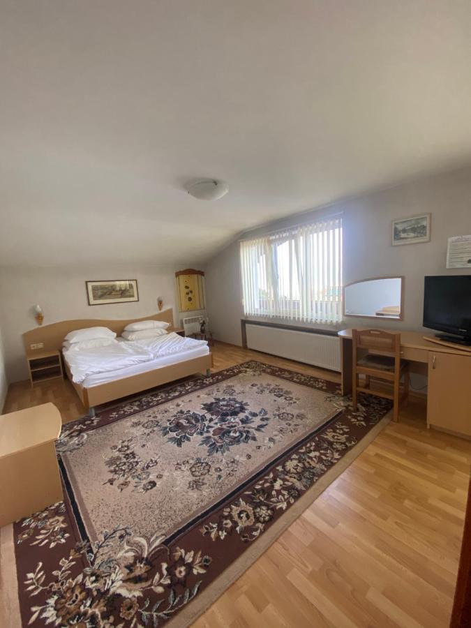 Family Hotel Zdravets Sofia Extérieur photo